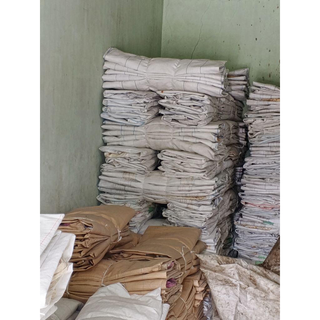 KARUNG JUMBO 1 TON  10 PCS