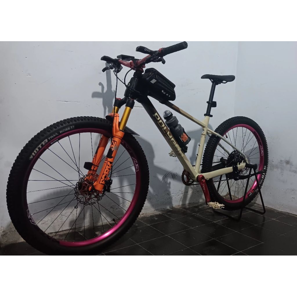 sepeda POLYGON xtrada 6