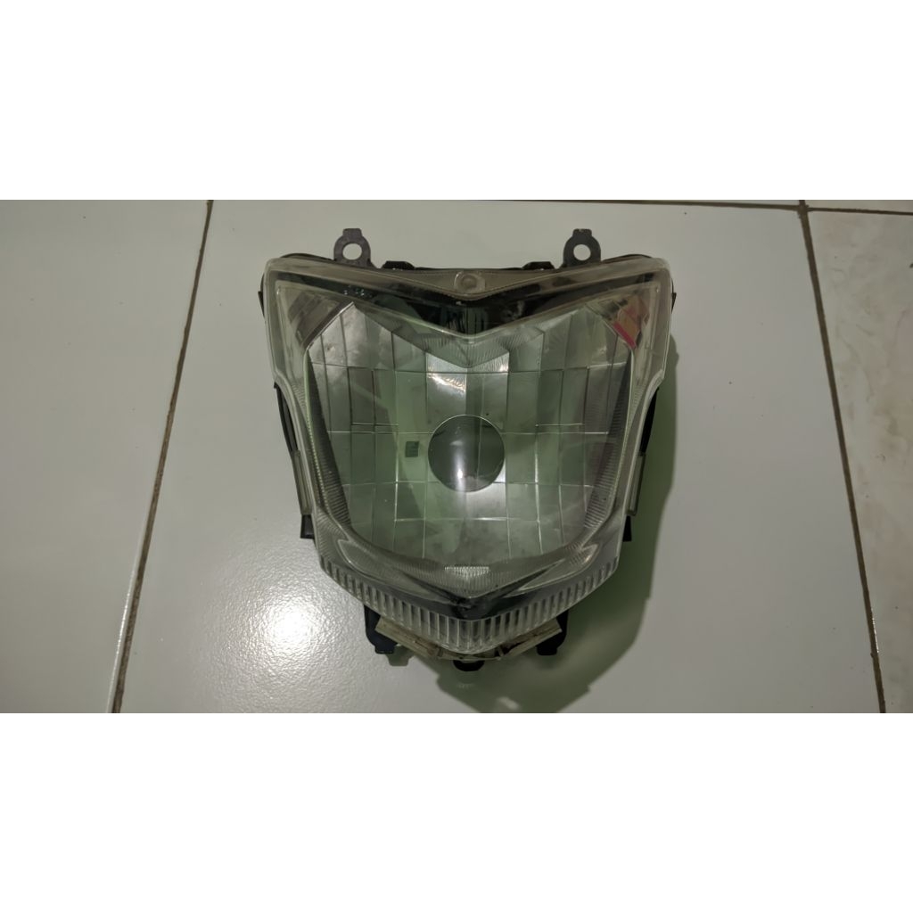 Reflektor lampu depan CB150R Old Ori