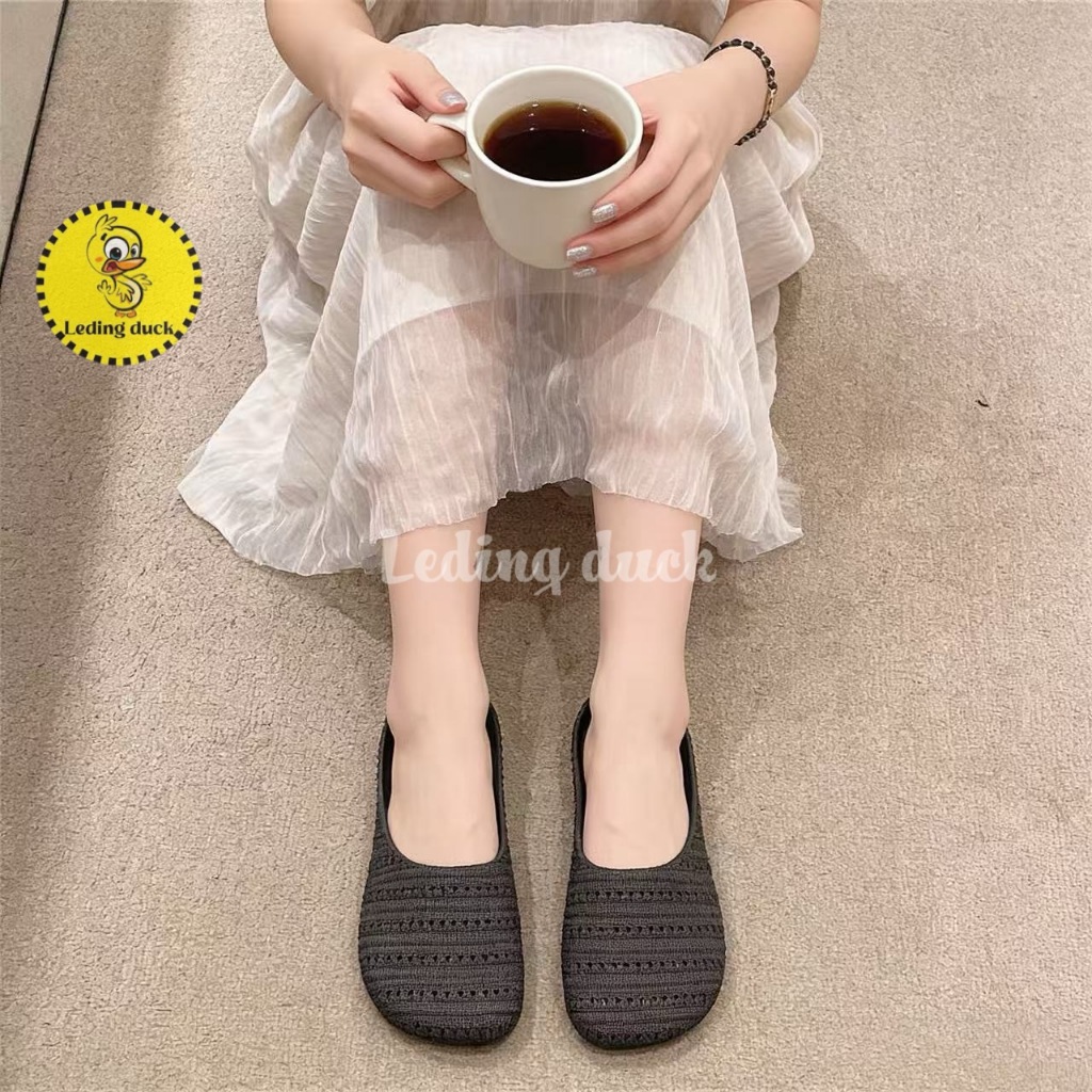 Sepatu wanita fashionable bernapas jaring 2025 Sandal Slop Anti Slip Sendal Karet Sandal Flat Jaring