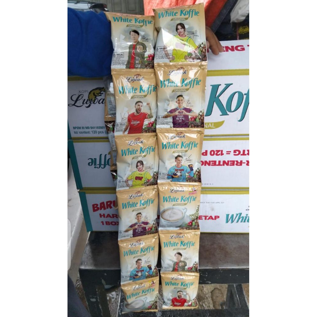 1 dus isi 120 pcs (12 renteng×10 pcs) kopi luwak white koffie coffee pusat grosir jajanan,  cemilan 