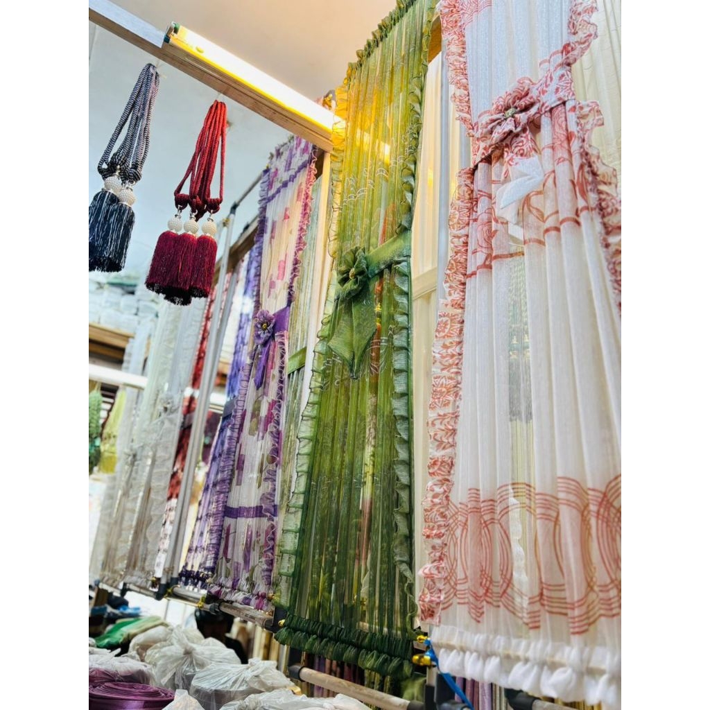 Gorden jendela minimalis / vitrase spiral