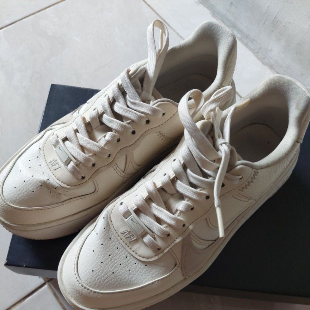 JUAL MURAH PRELOVED WOMEN SNEAKERS MURAH NIKE AIR FORCE 1 SIZE 37,5