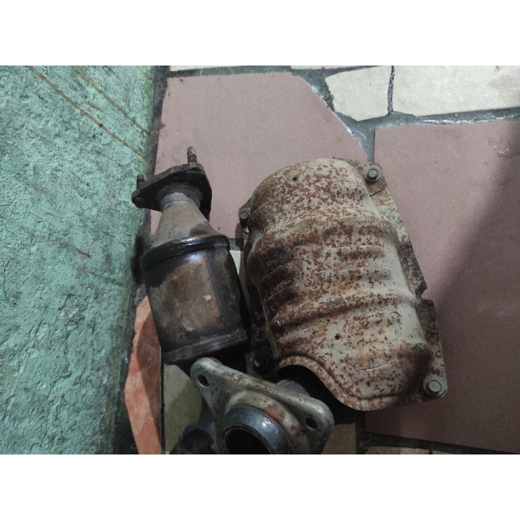 katalis  mobil brio