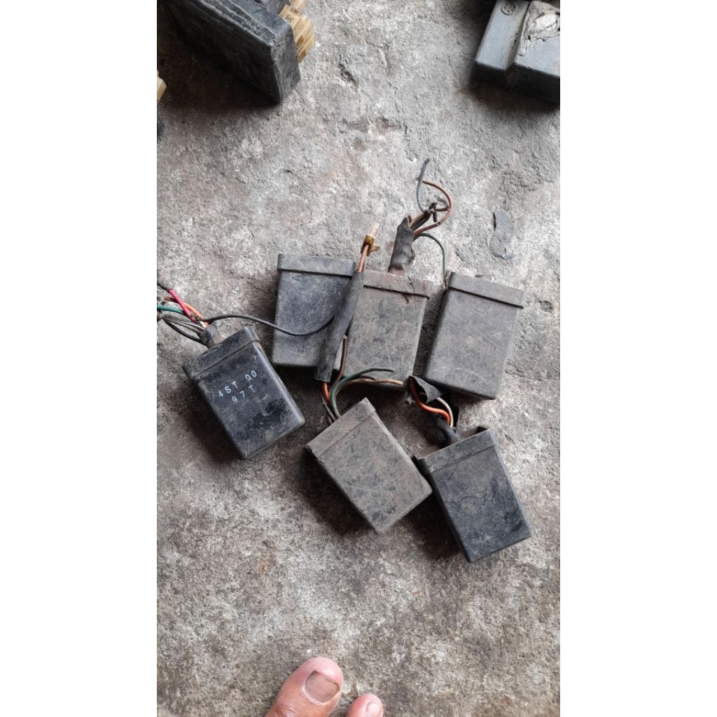 cdi vega lama cripton original 4st-00 pnp f1zr force1 fiz  2002 2003 2004 2005 cdi cripton original 