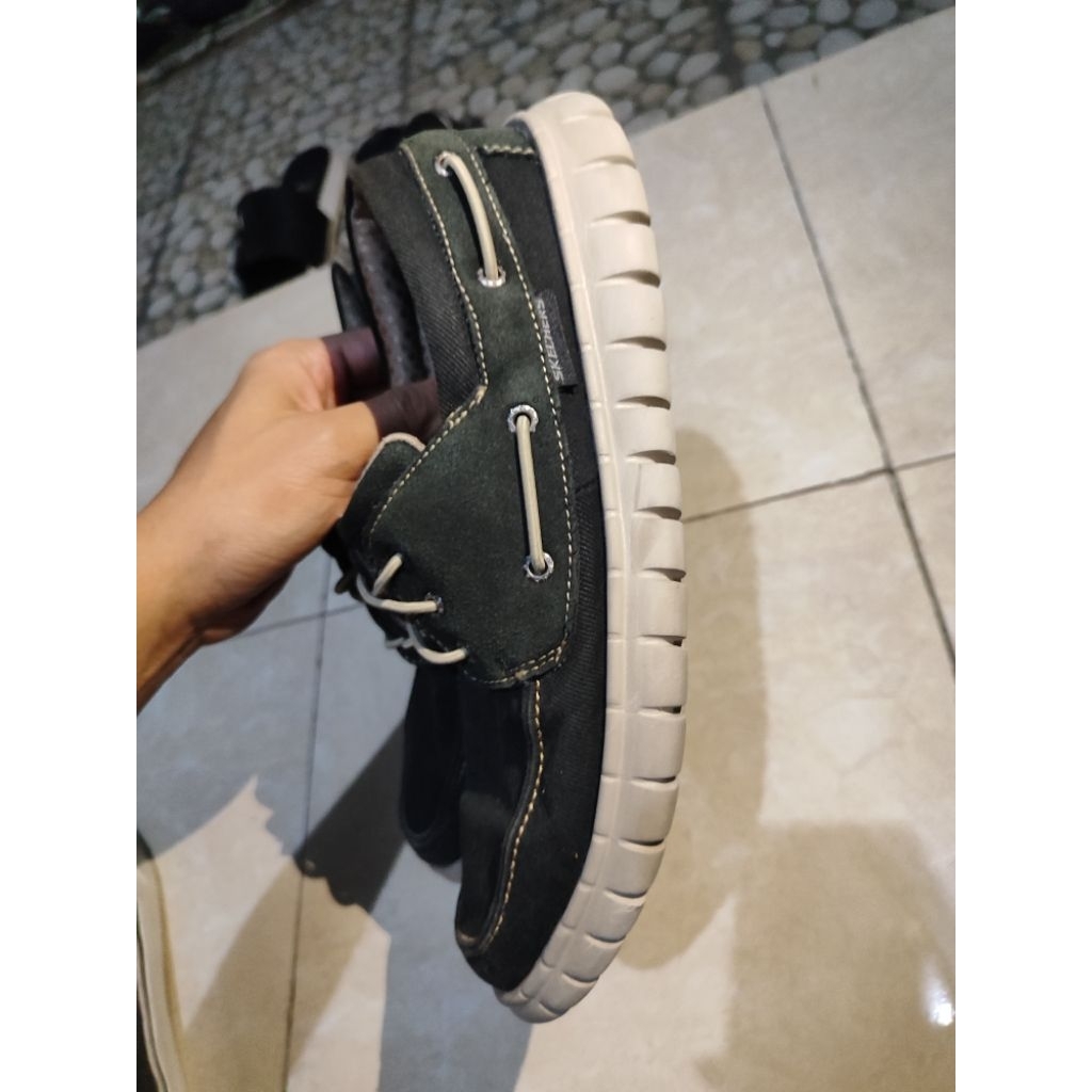 LOAFERS SKECHERS SIZE 43 SECOND SHOES