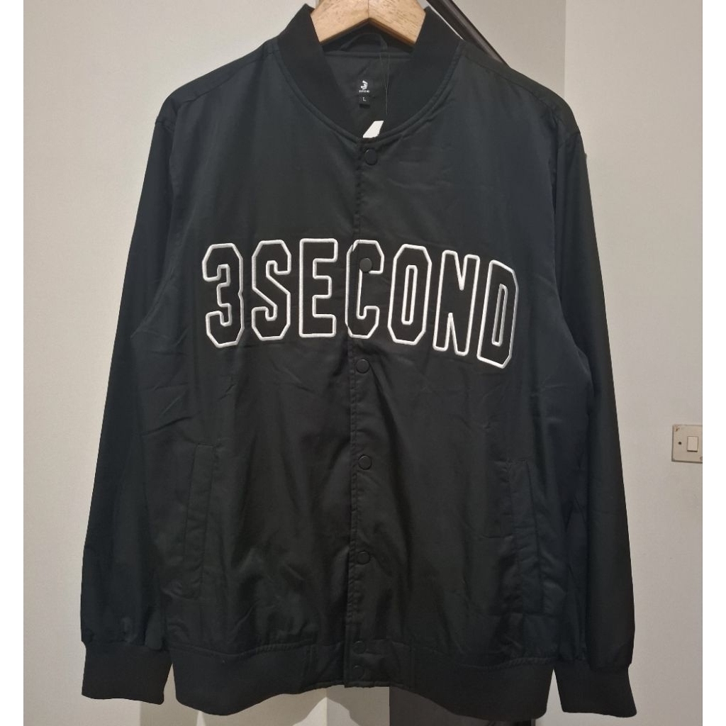 JAKET BOMBER 3SECOND