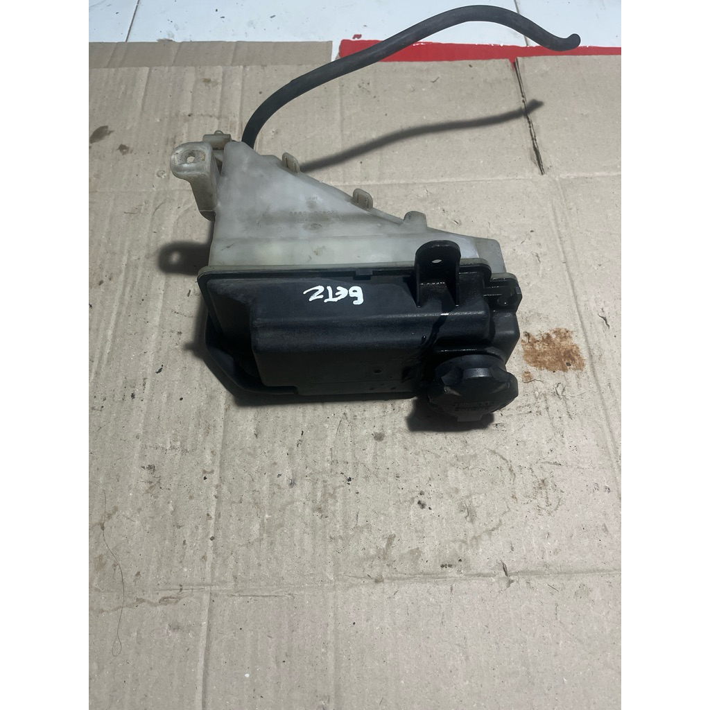 tabung air radiator Mazda e2000