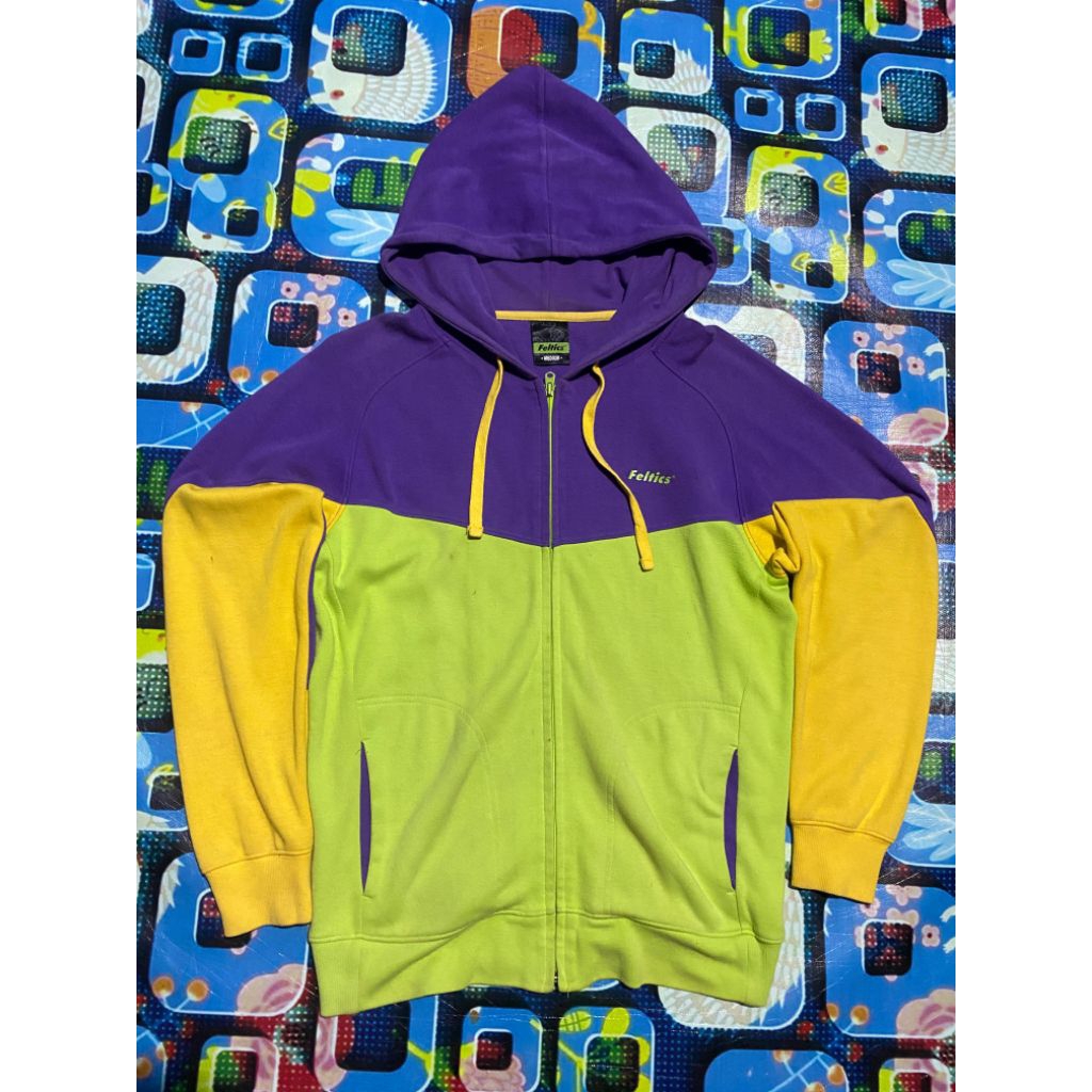 Feltic Zipper Hoodie