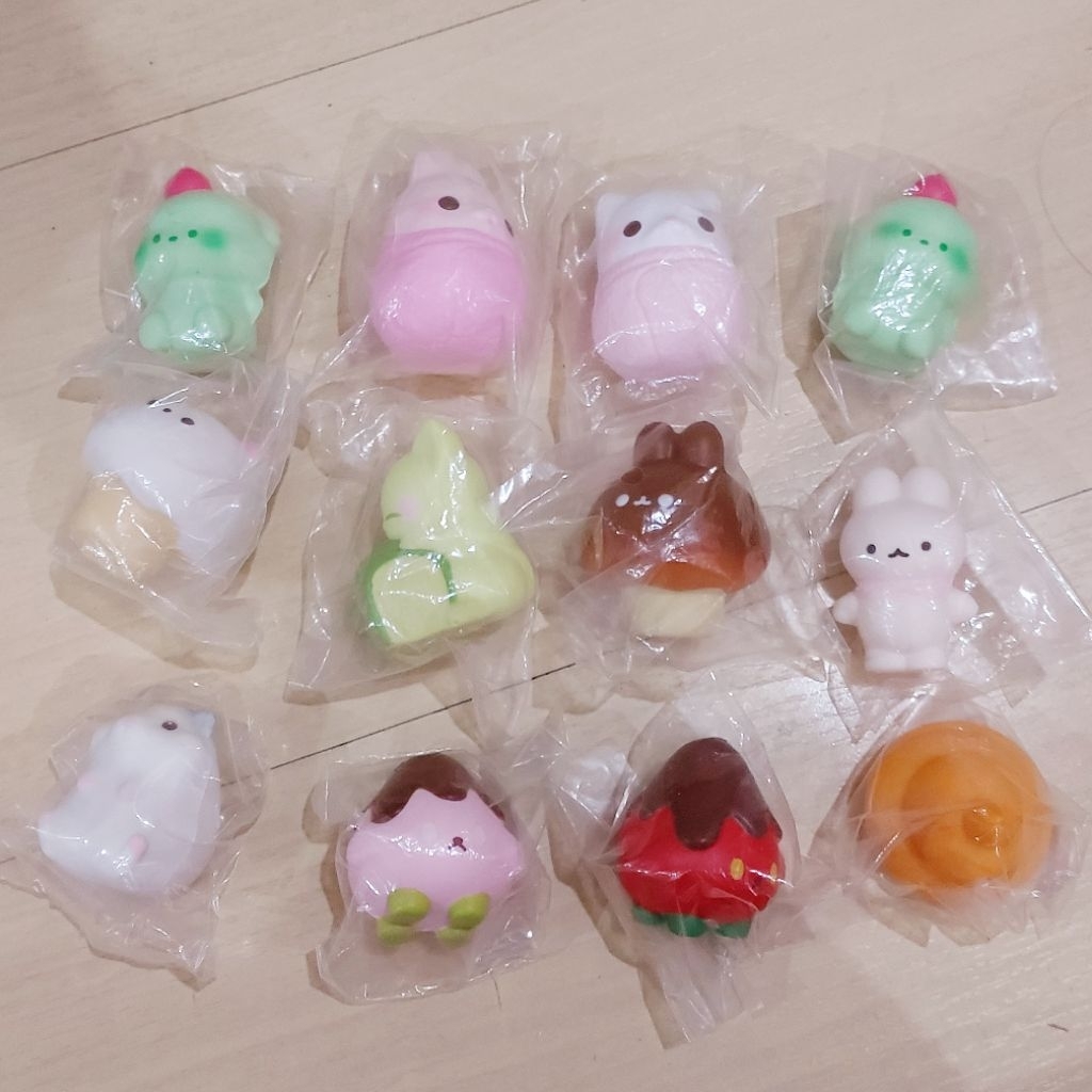 [READY STOCK] SQUISHY IBLOOM MINIS PT 1: GACHA & EGG BLIND BOX GACHAPON CAPSULE