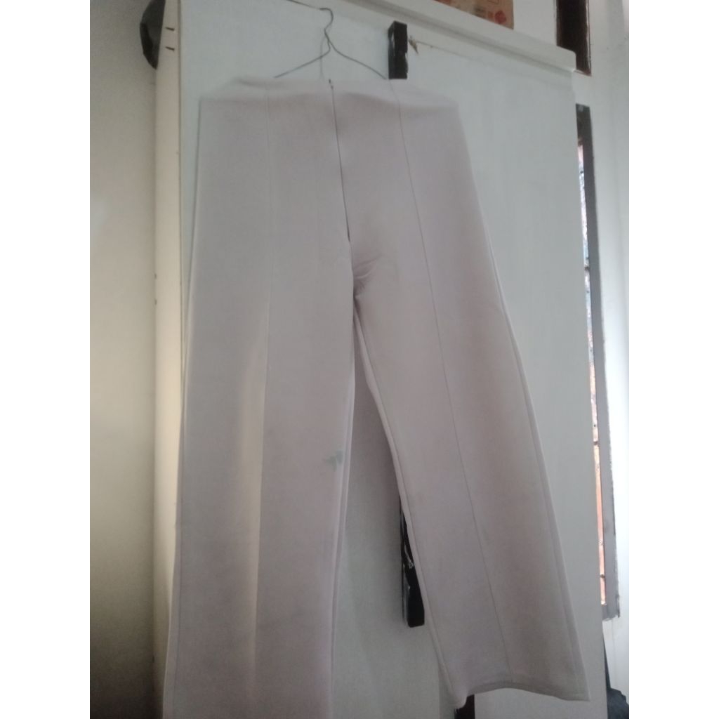 Celana Kulot Wanita Scuba Premium Tebal Putih, Nyaman Dipakai