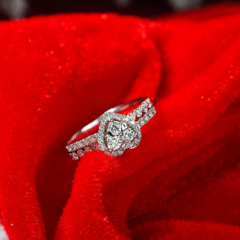 Diamond Ring VVS1 Clarity F Color 211420084
