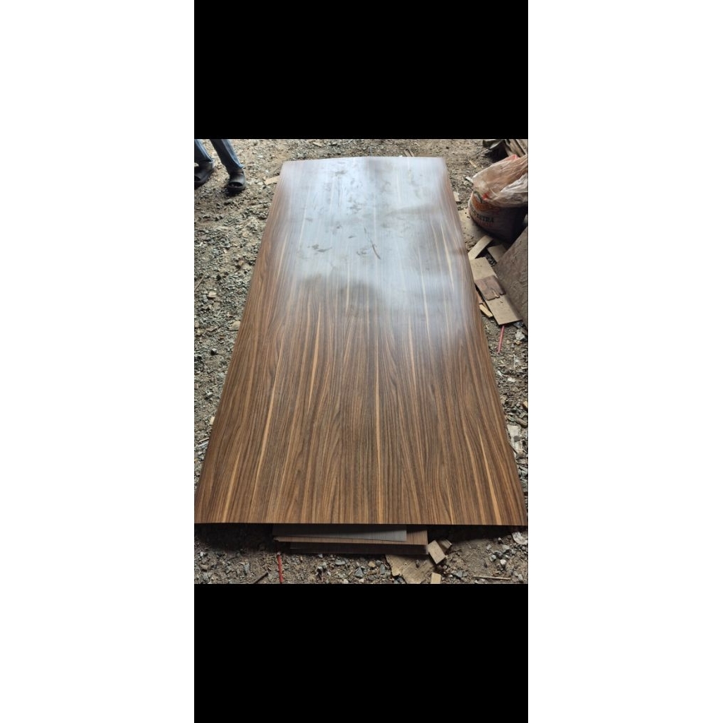 Hpl taco serat kayu ukuran 109x244 packing pallet