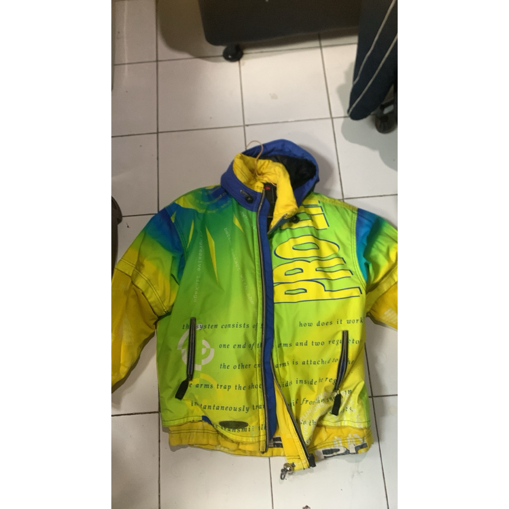 jaket outdoor salomon waterproof