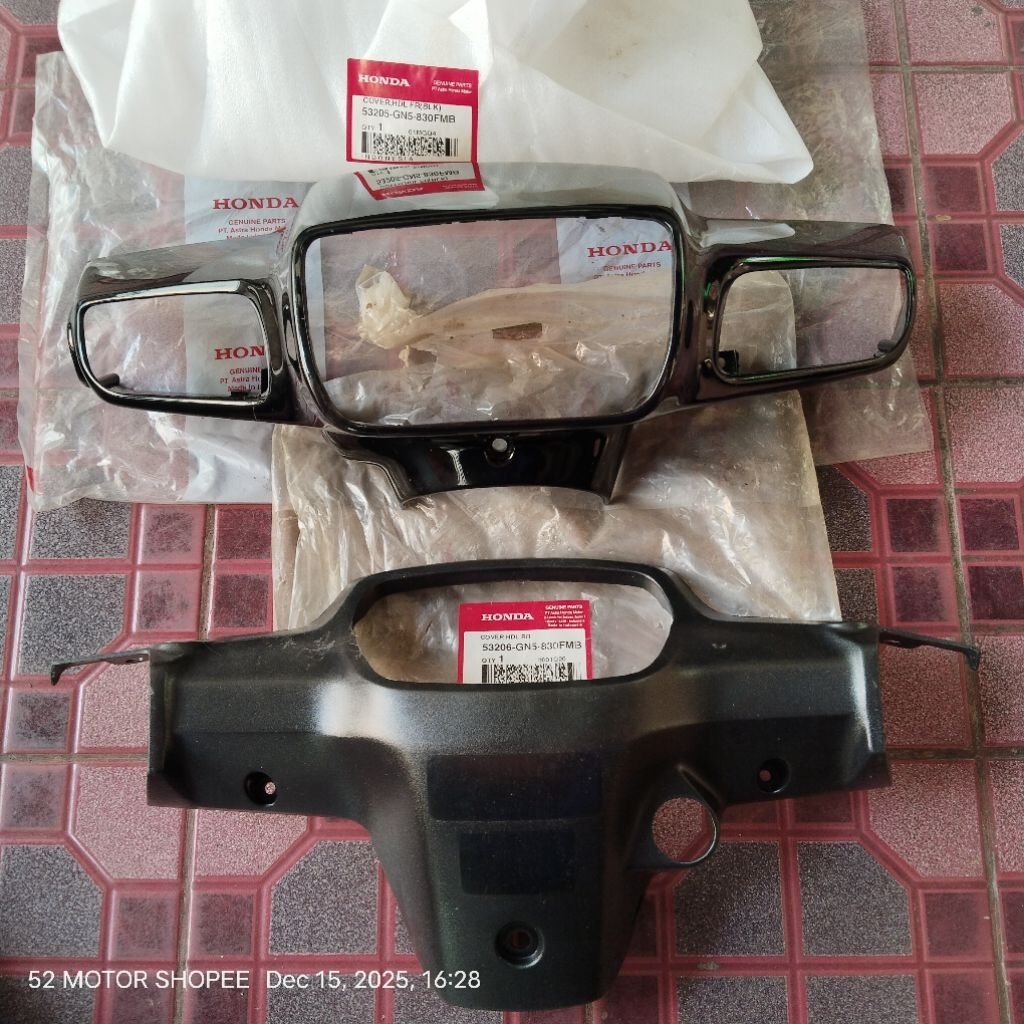 Batok depan set batok belakang honda astrea Grand hitam original AHM