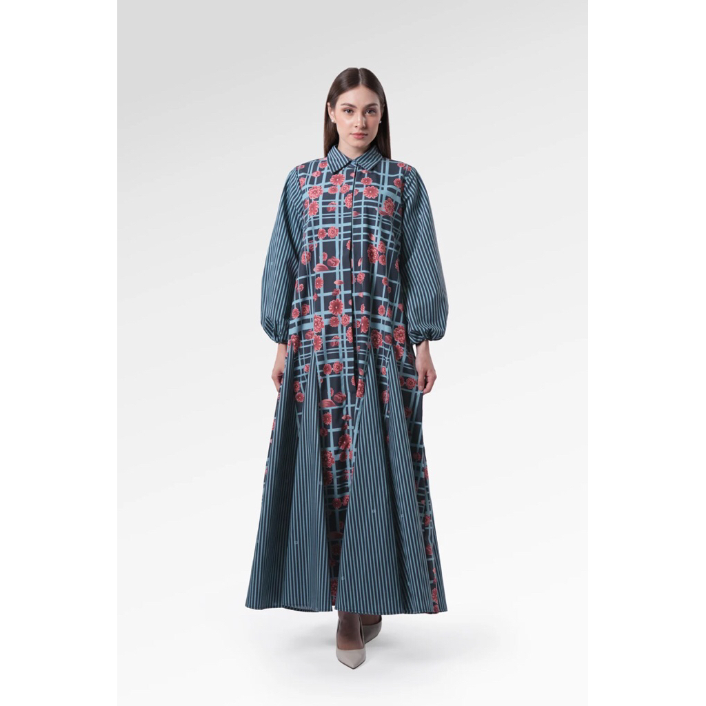 Benang Jarum Selena Godet Shirt