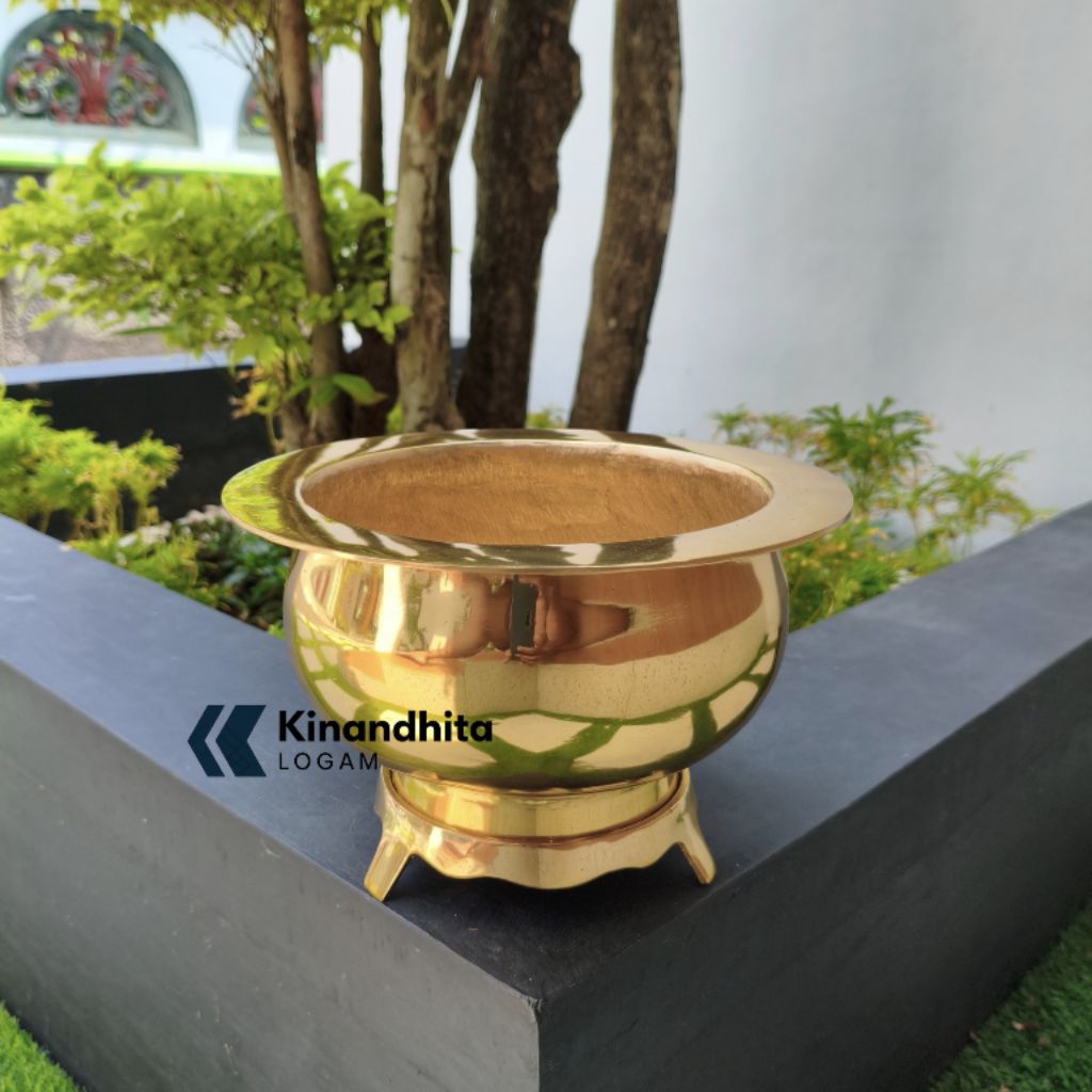 Hiolo Kuningan 9 inc / Tempat Dupa Kuningan P9