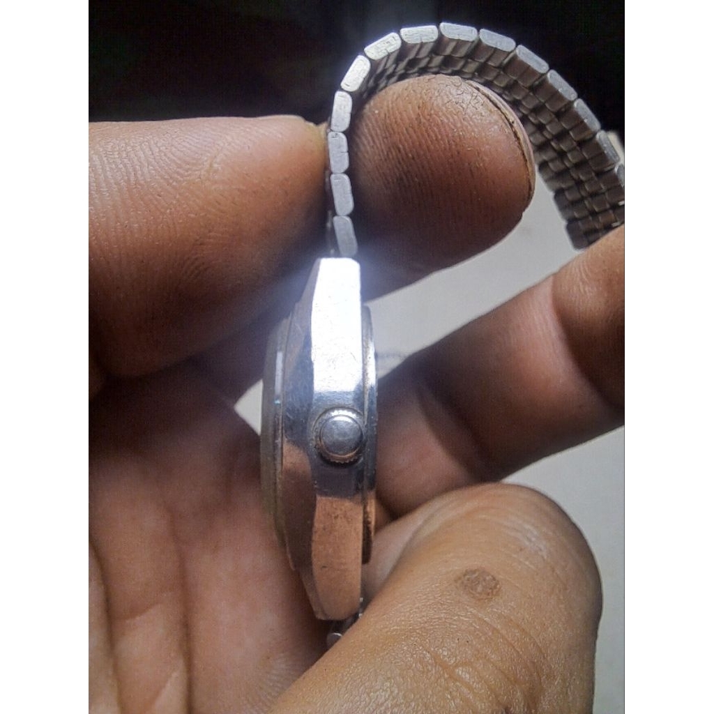 jam tangan second bahan citizen