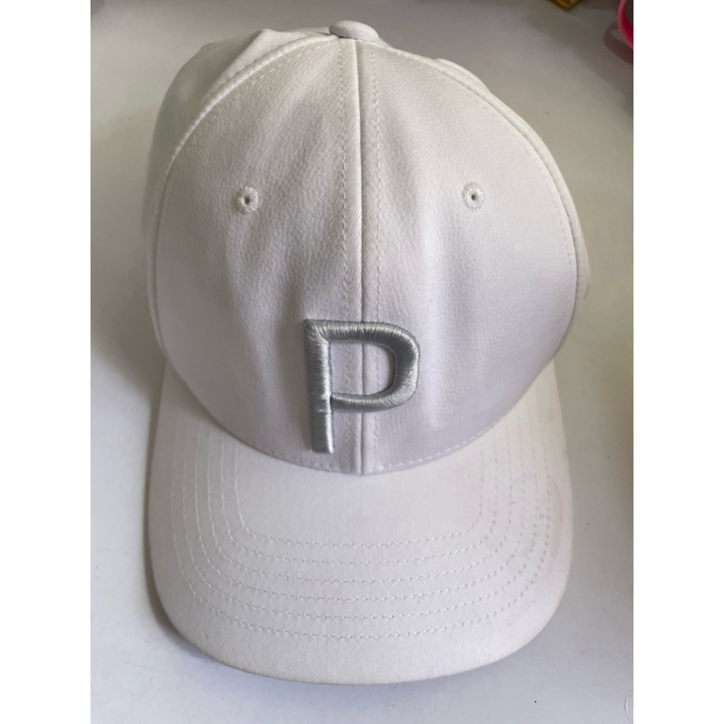 Topi Puma Putih