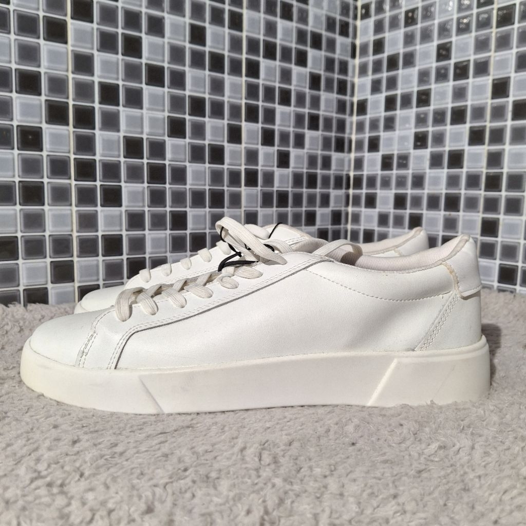 ZARA SEPATU SNEAKERS KETS PUTIH BARU ASLI ORIGINAL
