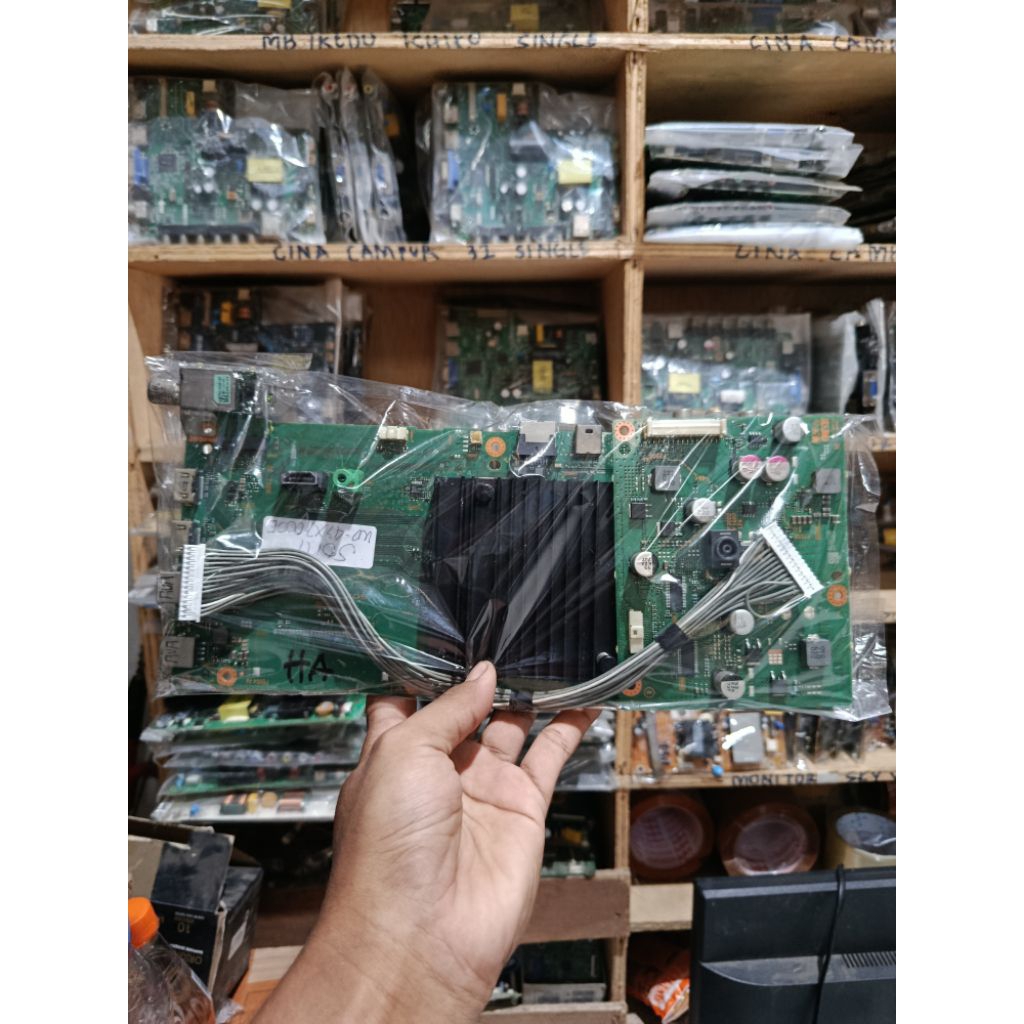 MB MOBO MAINBOARD MODULE MESIN TV SONY KD-43X7000E MB SONY KD-43X7000E