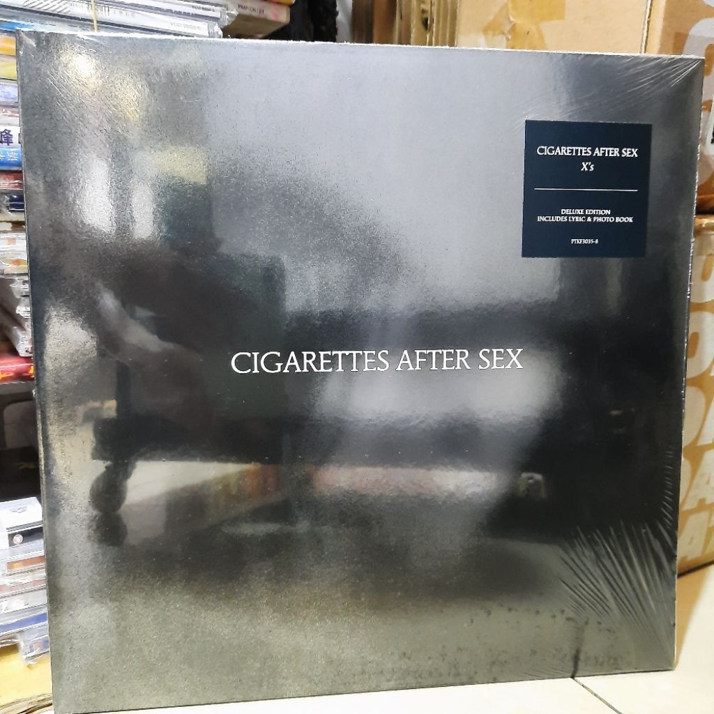 LP / VINYL / PIRINGAN HITAM CIGARETTES AFTER SEX X's
