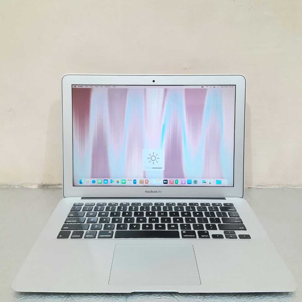Macbook air 2017 core i5 Ram 8gb ssd 256gb