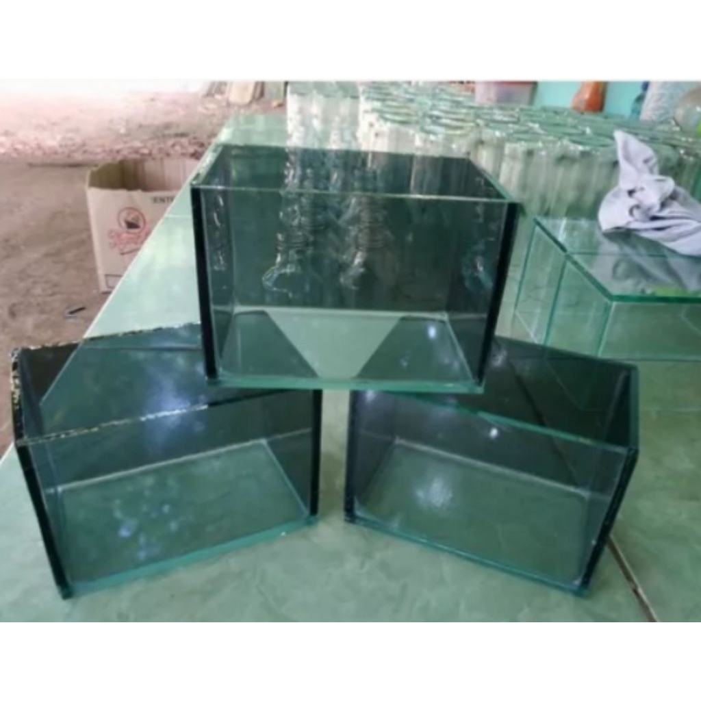 AKUARIUM SOLITER MINI KACA HITAM UKURAN 15X10X10