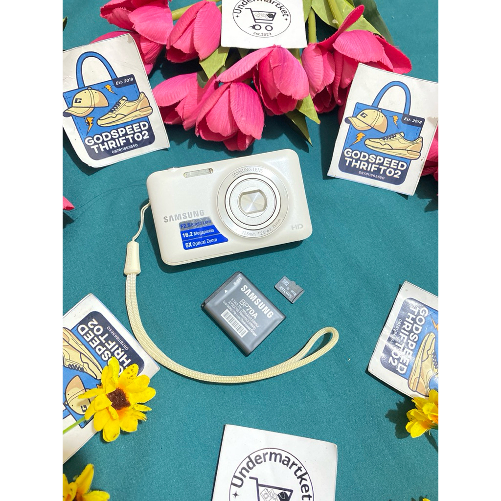 Camera Digital Samsung ES95 White series 16.1 MegaPixels 5x Optical Zoom