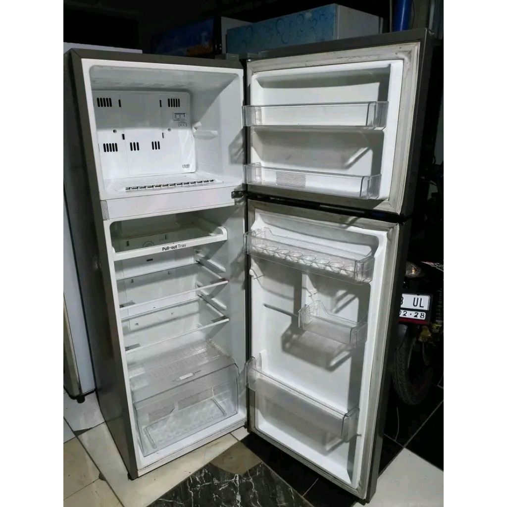KULKAS LG 2 PINTU SECOND