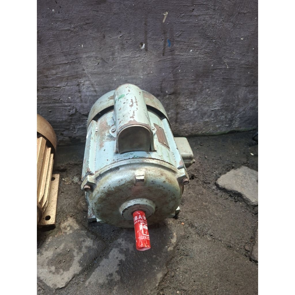 dinamo 1/2 hp rpm 1400/2800