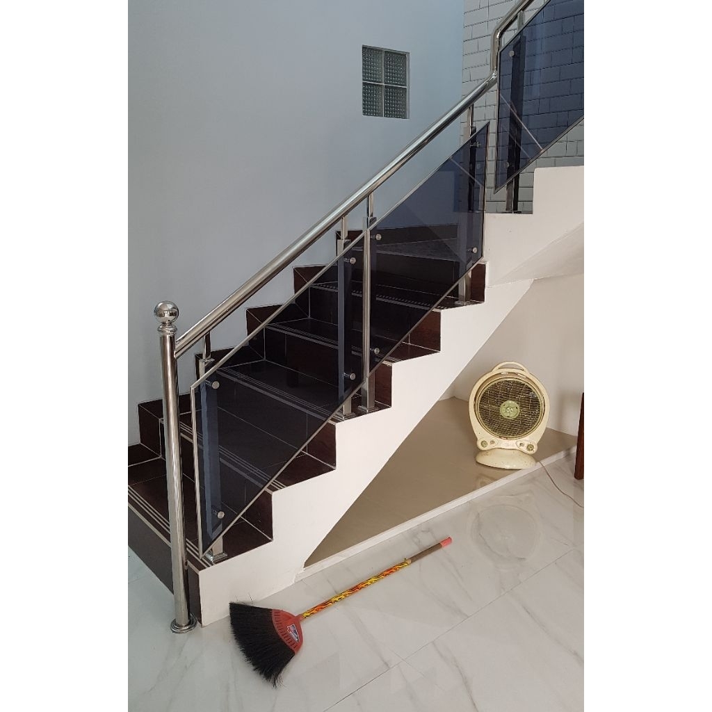 RAILING TANGGA BALKON AKRILIK GREY STAINLESS STEEL 304