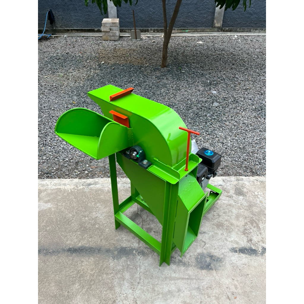 Mesin Coper rumput / Mesin cacah rumput kapasitas 500 kg/ jam