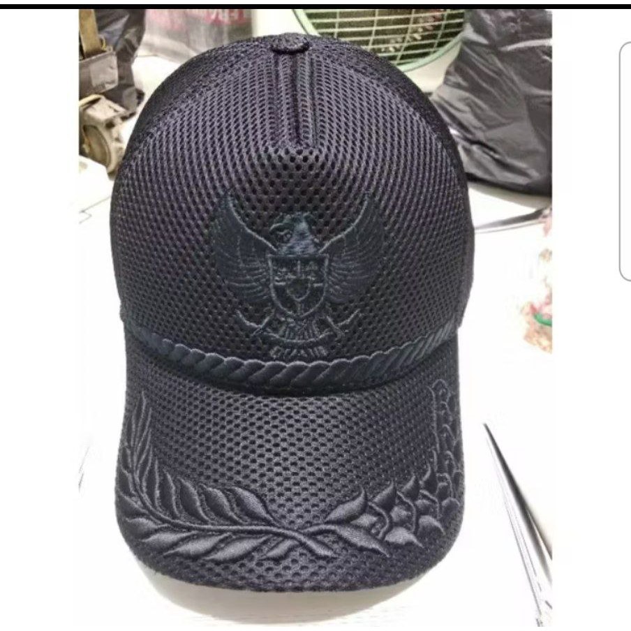 Topi Garuda Hitam premium