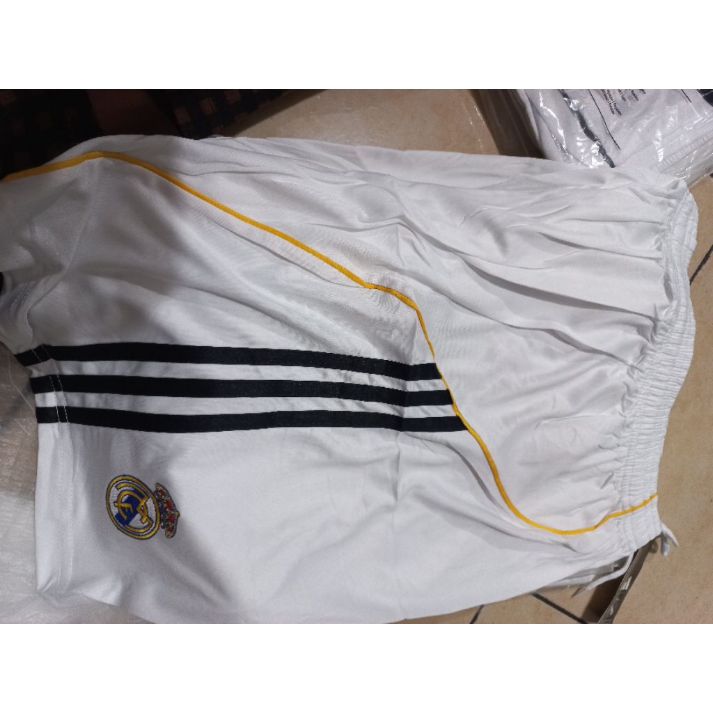 celana//celana pendek//celana putih//celana GO//celana import//celana club//celana real madrid//cela