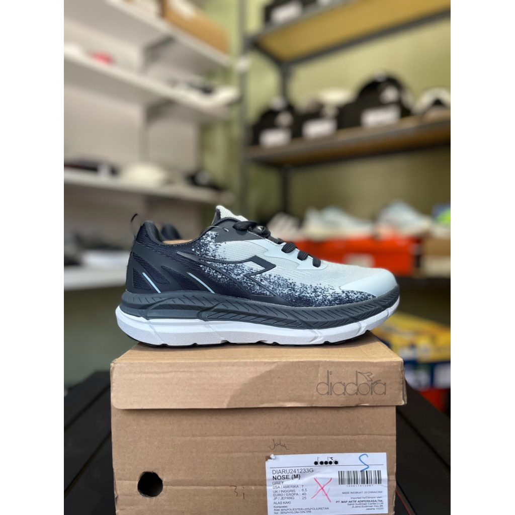 SALE RUNNING DIADORA NOSE GREY ORIGINAL RESMI PT MAP (DIARU241233G)