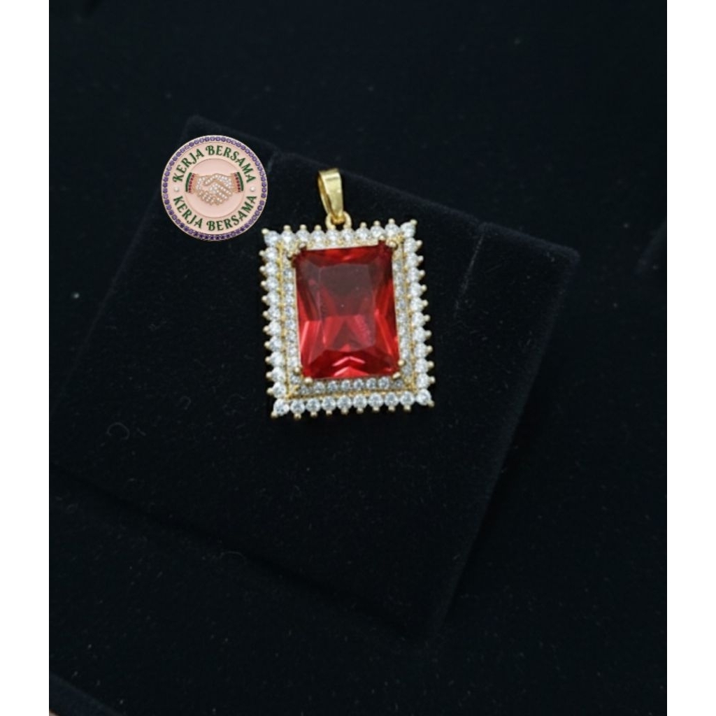 Liontin square cantik topaz dan zirkon stainlese
