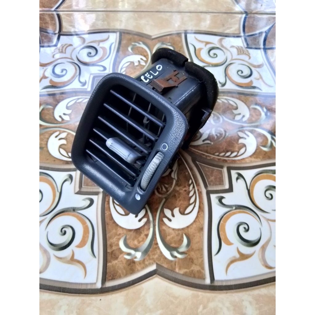 Kisi Kisi AC Bagian Kiri Accord Cielo