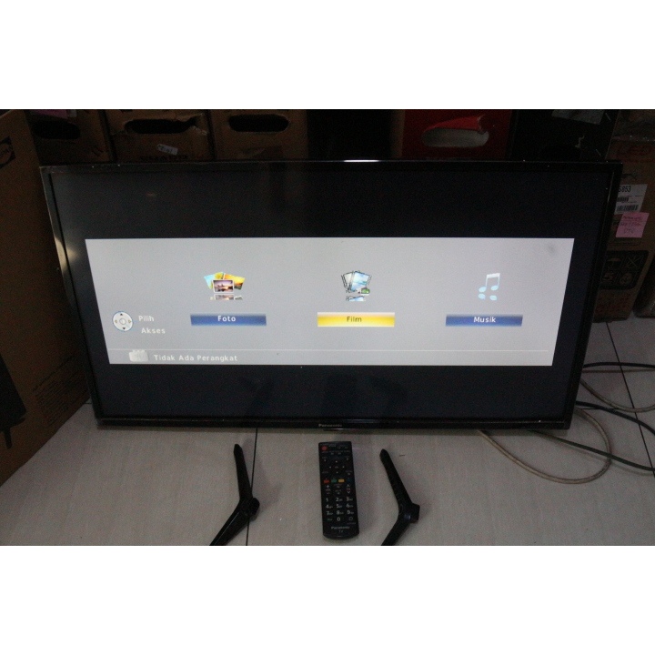 Digital TV Panasonic 32inci HD Sudah gak pakai STB Kondisi bekas pemakaian masih segel 4795F