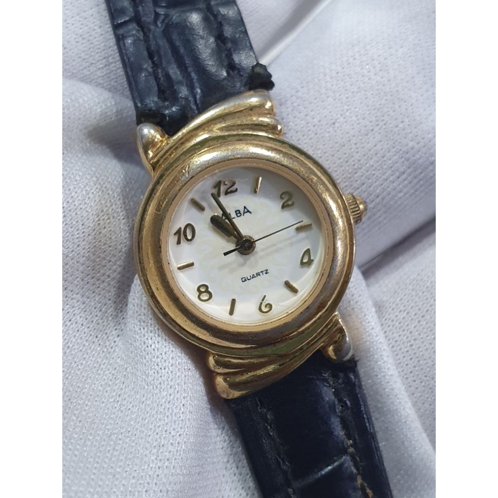 Jam Alba Wanita Sangat kecil Seri X-109 Original Preloved