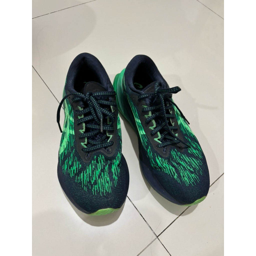 Asics Novablast 3 size 41,5