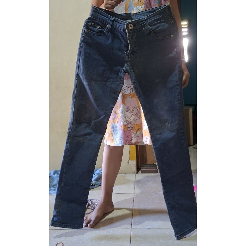 PRELOVED CELANA LEVIS WANITA/JEANS WANITA