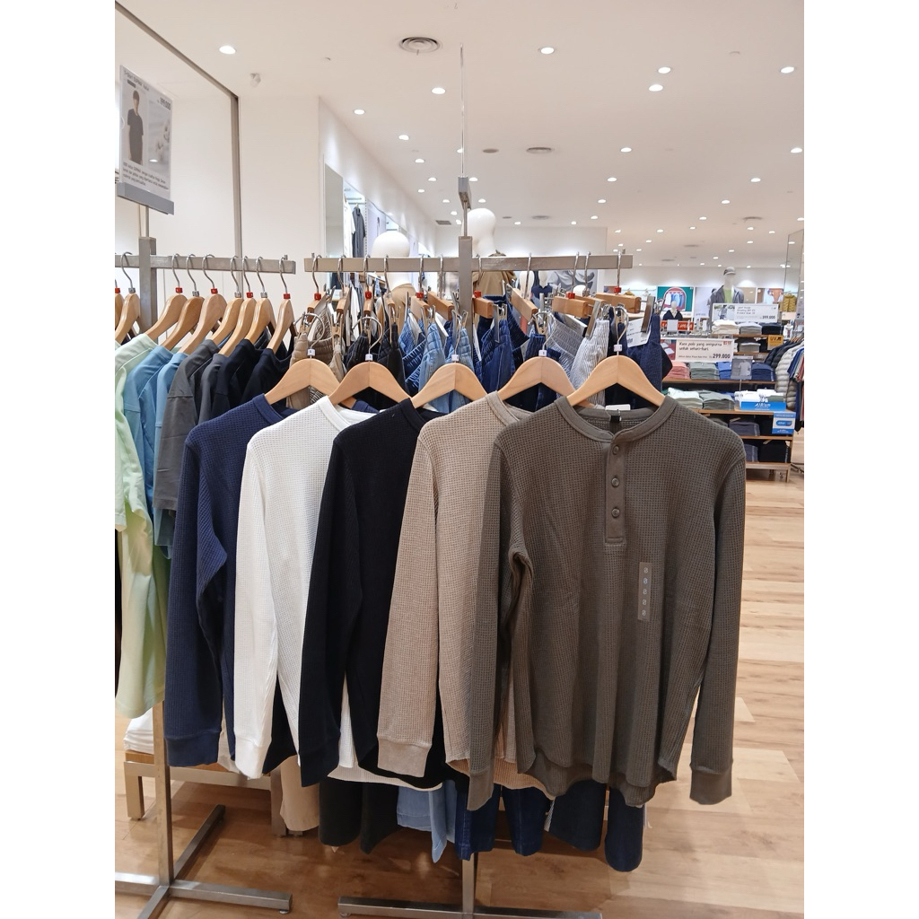 Uniqlo Sweater Waffle Cowok Sale