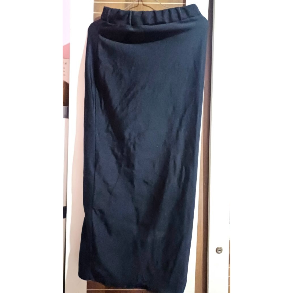 PRELOVED ROK SPAN PANJANG PREMIUM /PLISKET /RAJUT