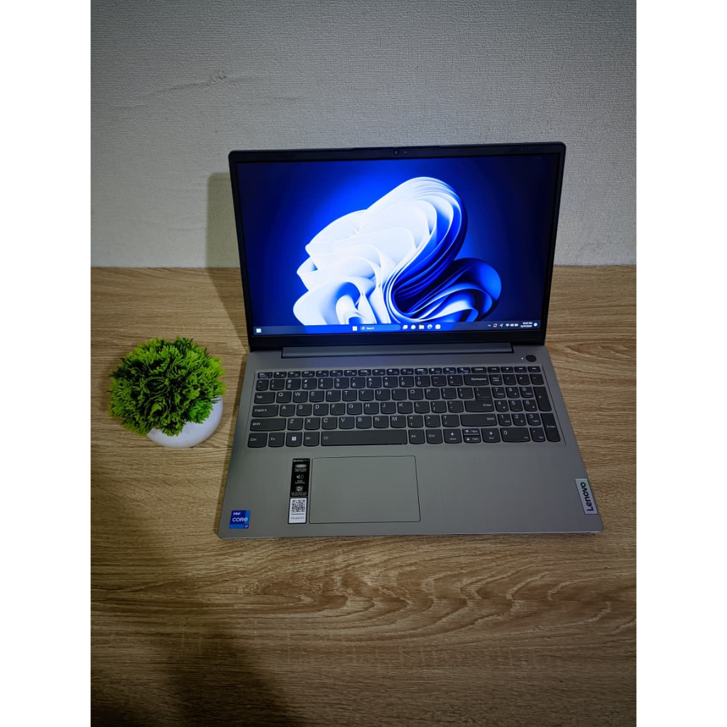 LAPTOP BARU LENOVO IDEAPAD 3 15IAU7 Intel Core i7-1255U RAM 8 GB SSD 512 GB