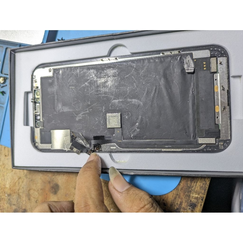 lcd ip 11 promax orii oled minus mati karna flexsibel nya putus