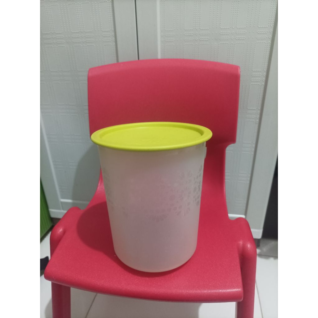 Toples 1,9L Tupperware preloved