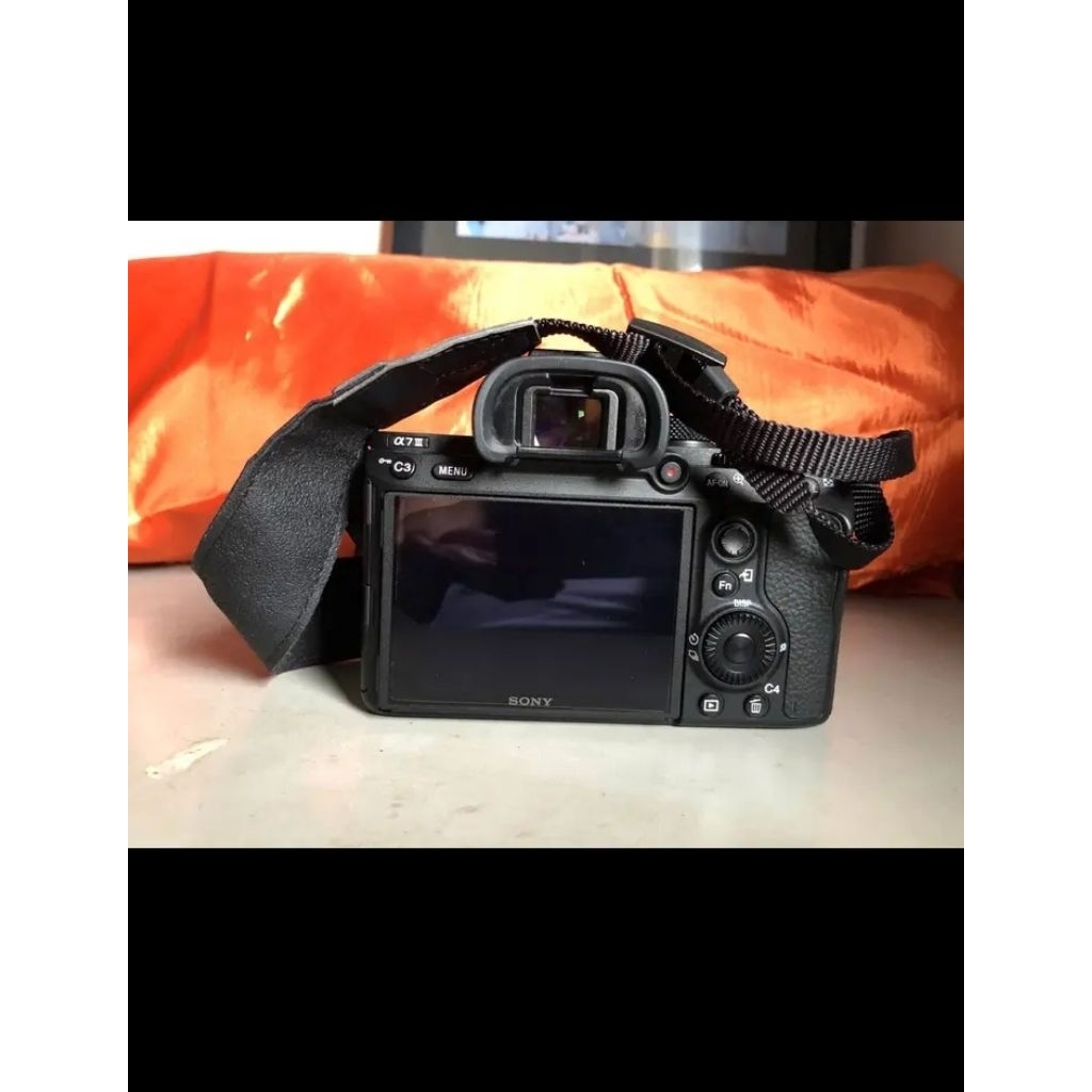 Kamera Sony A7 III Lensa Samyang FE 1.2 50 mm