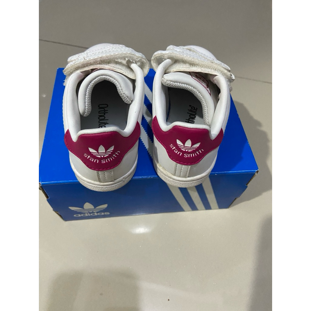 sepatu anak perempuan adidas