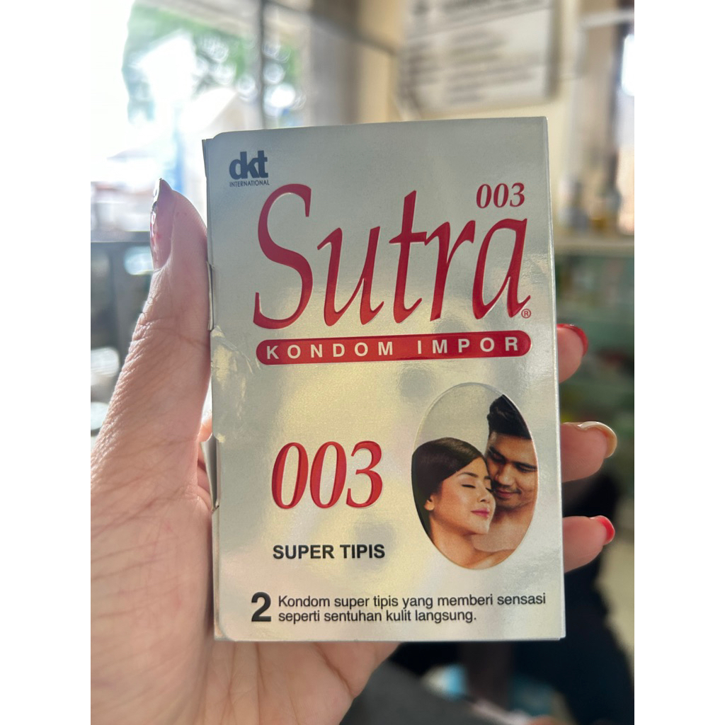 SUTRA 003 putih kondom isi 2